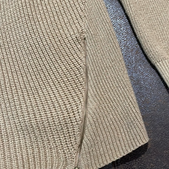 Mossimo Long Sweater Zipper Sides Camel/Gold Color - Picture 4 of 9